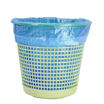 厚い 彩色 の 引き出し の 弦 の プラスチック 廃棄物 袋 の ロール 式 で 清潔 な 廃棄物 管理 を 目的 と し て