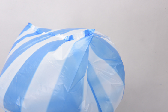 HDPE カスタム パターン ハンドルを広げたTシャツ 食品廃棄物と廃棄のためのプラスチックバッグ